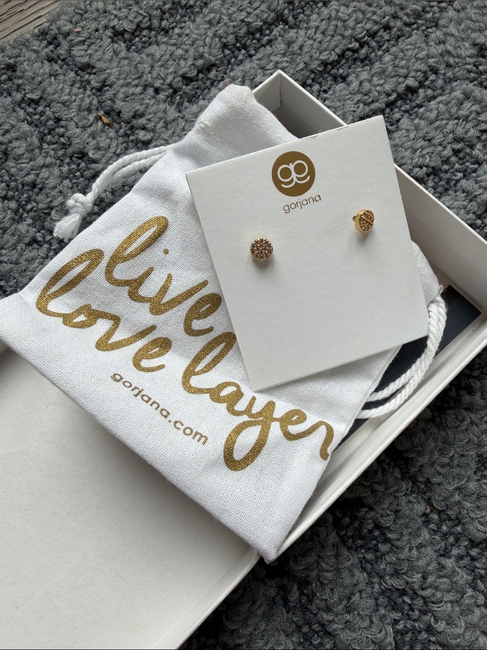 Gorjana Gold l Round diamond Stud Earrings